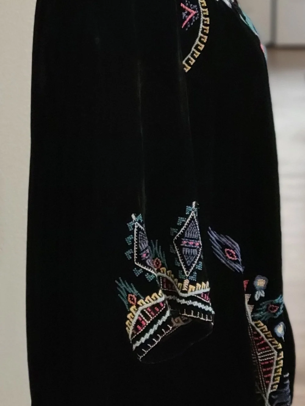 Johnny Was Aveza Black Velvet Embroidered Kimono Coat Floral Size Large - Picture 3 of 8